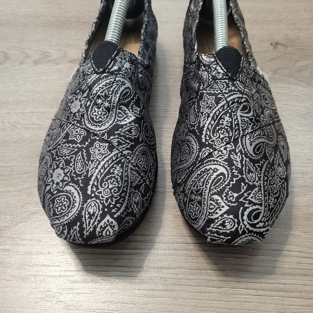 TOMS Classic Alpargata Black Silver Metallic Paisley Jacquard Slip On Shoes 8
